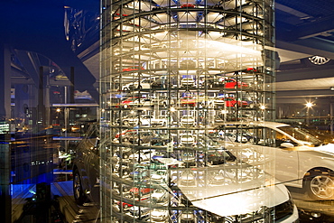 Reflection of cars, CarTowers, Autostadt, Wolfsburg, Lower Saxony, Germany, Europe