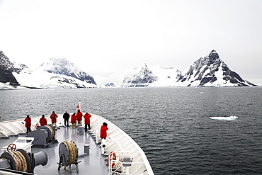 Cruiseship in Lemaire Channel, Graham Land, Antarctic Peninsula, Antarktica