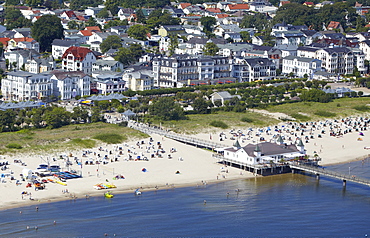 Pier and seaside resort at Ahlbeck, Island of Usedom, Mecklenburg Western Pomerania, Germany, Europe