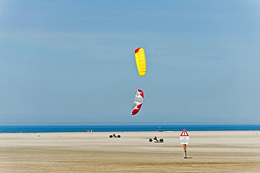 Beach sailing at the bech of St Peter Ording, Northern Frisia, Schleswig-Holstein, Germany