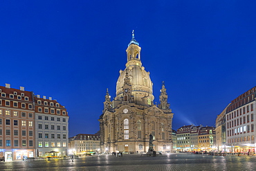 Frauenkirche with Neumarkt at dusk, Dresden, Saxony, Germany, Europe