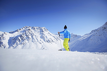 Skier, Ritzenspitzen and Valzifen Valley, Gargellen, Montafon, Vorarlberg, Austria