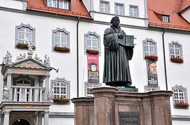 Market with town hall and Luther monument, Lutherstadt Wittenberg, Saxony-Anhalt, Germany, Europe