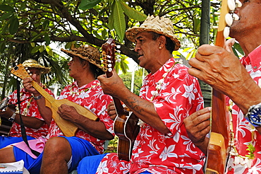 Tahitian musicians, Papeete, Tahiti, Society Islands, French Polynesia, Windward Islands, South Pacific