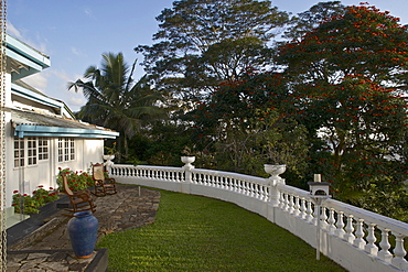 Former house of the manager of the Ashburnham Estate, today the house serves as a hotel, Elkaduwa, Knuckles Range East of Kandy, highland, Sri Lanka, South Asia