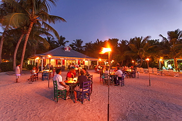 Dinner in restaurant Morada Bay, Islamorada, Florida Keys, Florida, USA