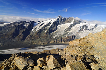 Pasterze glacier, the longest glacier in Austria, directly beneath the Grossglockner mountain, 3798m, Hohe Tauern National Park, Carinthia, Austria