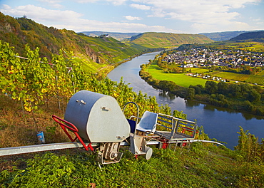 View from Prinzenkopf above Alf to Puenderich and Marienburg and the river Mosel, Rhineland-Palatinate, Germany, Europe