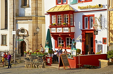 Steinernes Haus on the market square, Renaissance building with three-sided oriel window, Oldest stone built inn in Germany, Alter Markt, Hachenburg, Westerwald, Rhineland-Palatinate, Germany, Europe