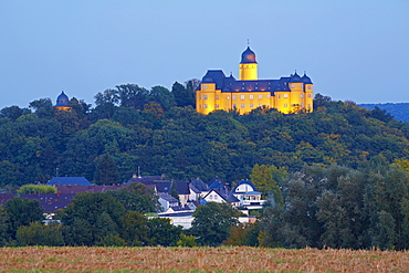 Montabaur castle in the evening, Academy of German Cooperative Banks, Montabaur, Westerwald, Rhineland-Palatinate, Germany, Europe