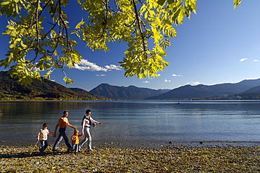 Family hiking at Lake Tegernsee, Upper Bavaria, Bavaria, Germany, Europe