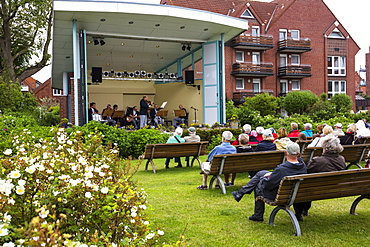 Spa concert, Juist Island, Nationalpark, North Sea, East Frisian Islands, East Frisia, Lower Saxony, Germany, Europe