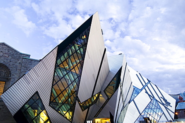 Royal Ontario Museum, designed by Daniel Leibskind, Toronto, Ontario