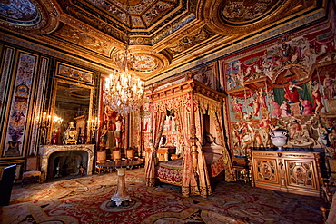 Bedroom of Anne of Austria in the Palace of Fontainebleau, Fontainebleau, Seine-et-Marne, France