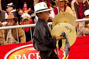 Marching band in the procession of the Carnaval de Oruro, Oruro, Bolivia