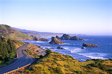 Oregon Coast, Highway 101 and Pistol River State Park from Cape Sebastian B1644