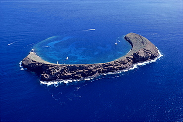 Hawaii, Maui, Molokini, crater aerial, 