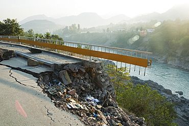 Highway Damaged By The 8 October 2005 Earthquake, Muzaffarabad, Azad Kashmir, Pakistan