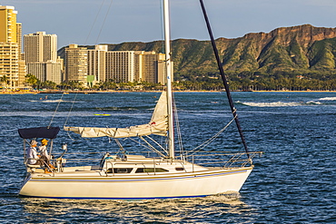 Sailing from the Ala Wai boat harbor past Waikiki and Diamond Head, Honolulu, Oahu, Hawaii, United States of America