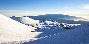 Decommissioned Caltech Submillimeter Observatory atop Mauna Kea with view to Mauna Loa, Island of Hawaii, Hawaii, United States of America