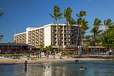 Tourists at King Kamehameha Hotel, Kailua-Kona, Island of Hawaii, Hawaii, United States of America