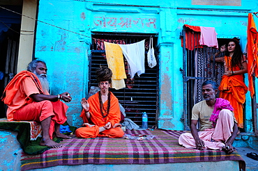 Sadhus on the ghats, Varanasi, Uttar Pradesh, India, Asia