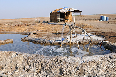 Salt making pit and salt worker's home, Gujarat, India, Asia 