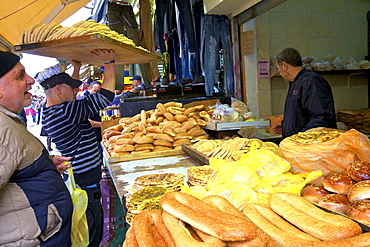 Delivering bread, Mahane Yehuda Market, Jerusalem, Israel, Middle East