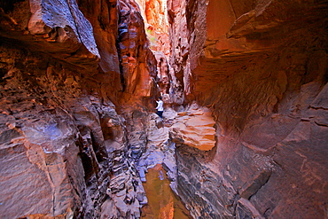 Tourist in Khazali Canyon, Wadi Rum, Jordan, Middle East