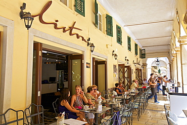 The Liston, Corfu Old Town, Corfu, The Ionian Islands, Greek Islands, Greece, Europe