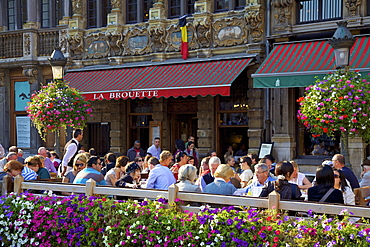 Restaurant, Grand Place, UNESCO World Heritage Site, Brussels, Belgium, Europe