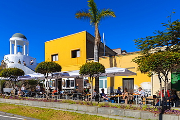 El Penon del Fraile and Cafe, Old Town, Puerto de la Cruz, Tenerife, Canary Islands, Spain, Atlantic Ocean, Europe