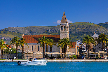 Trogir Harbour, Trogir, Dalmatian Coast, Croatia, Europe