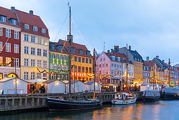 Christmas Market in Nyhavn, Copenhagen, Denmark, Scandinavia, Europe