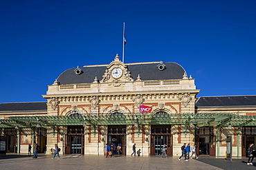 Nice Railway Station, Nice, Alpes-Maritimes, Cote d'Azur, French Riviera, Provence, France, Mediterranean, Europe