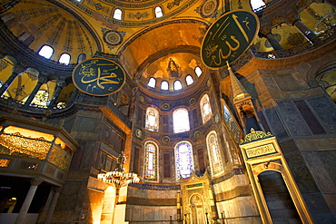 Interior of Hagia Sophia (Aya Sofya Mosque) (The Church of Holy Wisdom), UNESCO World Heritage Site, Istanbul, Turkey, Europe 