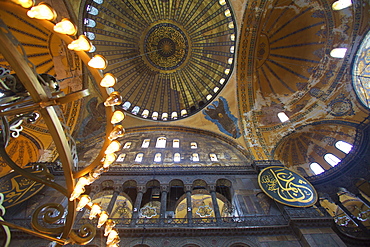 Interior of Hagia Sophia (Aya Sofya Mosque) (The Church of Holy Wisdom), UNESCO World Heritage Site, Istanbul, Turkey, Europe 