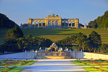 Gloriette and French Garden, Schonbrunn Palace, UNESCO World Heritage Site, Vienna, Austria, Europe 