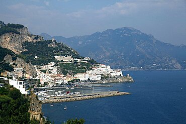 Amalfi town and harbour, Amalfi Drive, UNESCO World Heritage Site, Campania, Italy, Europe