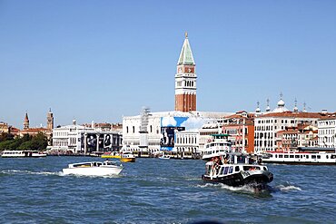 Campanile of San Marco, Doge's Palace from fhe Dogana, Venice, UNESCO World Heritage Site, Veneto, Italy, Europe