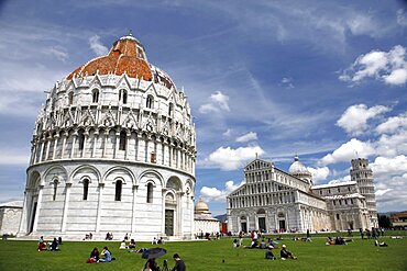 The Baptistery, St. Mary's Cathedral And Leaning Tower, UNESCO World Heritage Site, Pisa, Tuscany, Italy, Europe