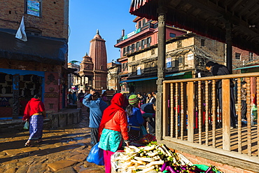 Street Market near Taumadhi Tole square, Bhaktapur, Nepal, Asia