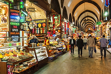 Egyptian bazaar, covered alley, Istanbul, Turkey, Europe