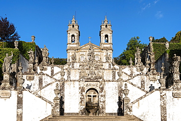 Santuario do Bom Jesus do Monte (Good Jesus of the Mount Sanctuary), Church and staircase, UNESCO World Heritage Site, Tenoes, Braga, Minho, Portugal, Europe