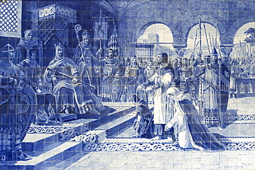 Sao Bento railway station, Azulejos representing Egas Moniz (o Aio) presenting himself to the king of Leon, Porto, Portugal, Europe