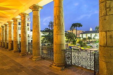 Independence Square at sunset, Quito, UNESCO World Heritage Site, Pichincha Province, Ecuador, South America