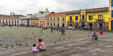 San Francisco Square, Quito Historical center, Quito, UNESCO World Heritage Site, Pichincha Province, Ecuador, South America 