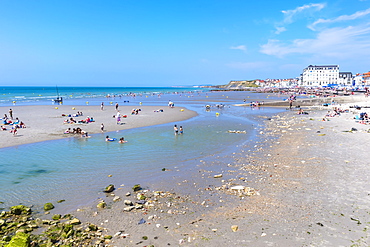 Wimereux beach, Cote d'Opale, Region Nord-Pas de Calais, France, Europe 