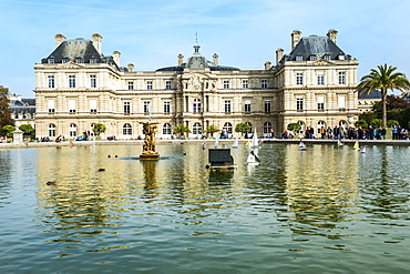 Luxembourg Palace and Gardens, Paris, France, Europe