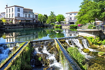 Waterways, L'Isle sur la Sorgue, Vaucluse, Provence Alpes Cote d'Azur region, France, Europe